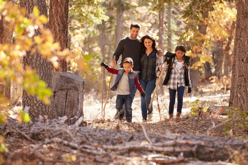 Family walking in Wenatchee, WA during the autumn season